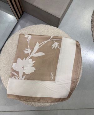 70x70 beige