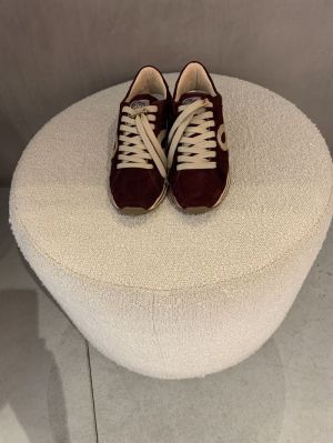 Mikki Eve bordeaux